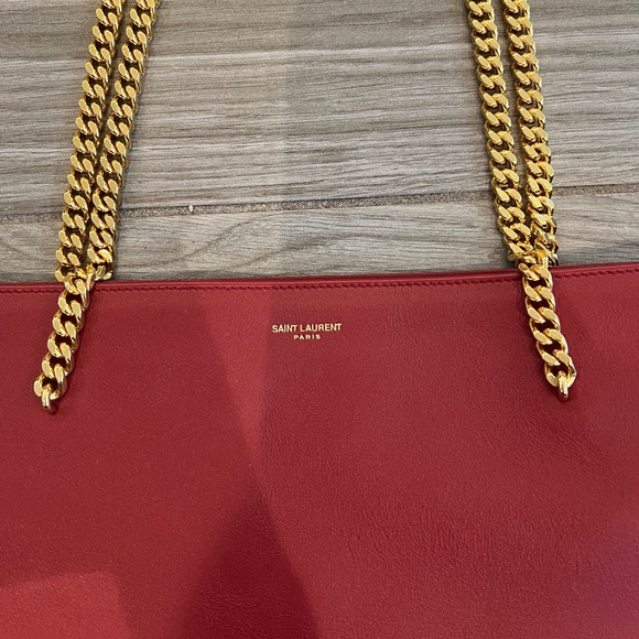 Saint Laurent Red Shopping Chain Bag Medium In Smooth Leather - Picture 2 of 9